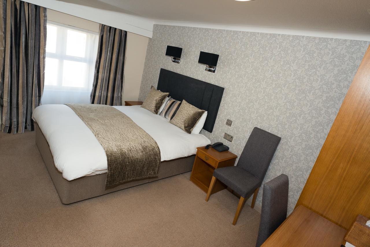 Falcon Hotel Carmarthen Exterior foto